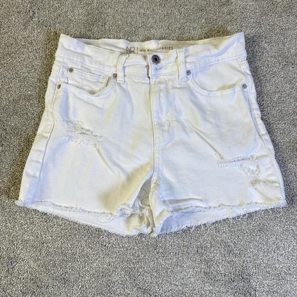 No Boundaries Pants - No Boundaries White Denim Shorts Women's Size 9 Frayed Hem